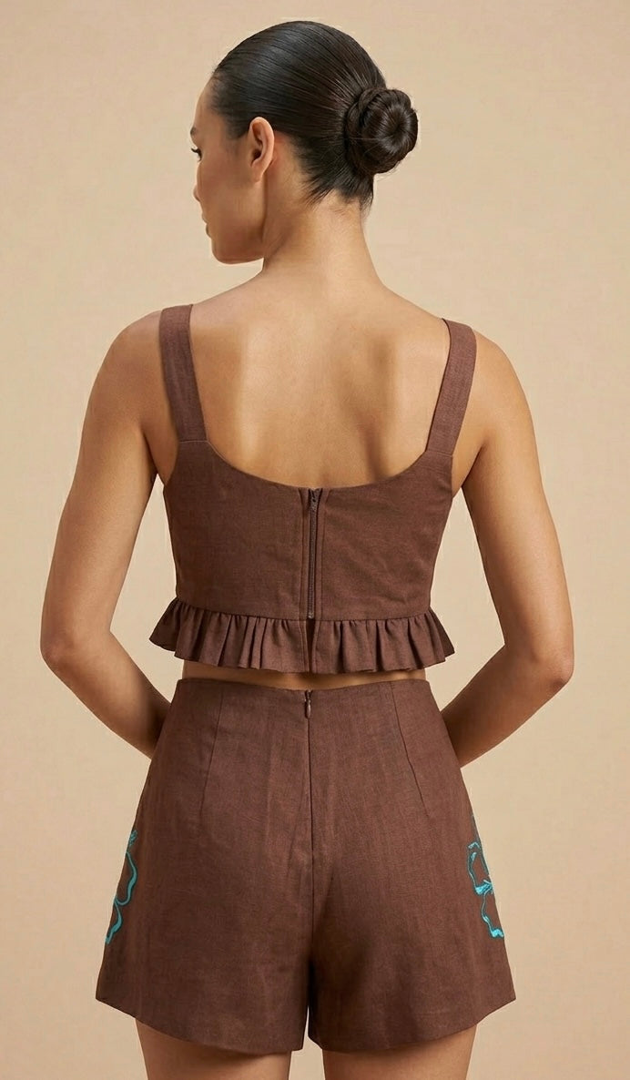 Conjunto Short e Blusa com Bordado - Marrom