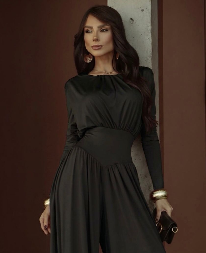 Macacão Elegance Flow - Preto