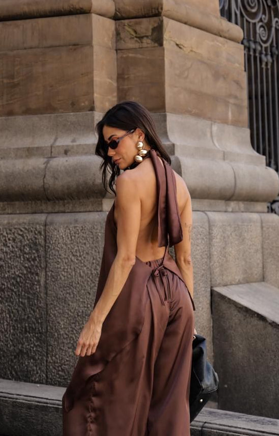 Blusa Satin Halter Chic - Marrom